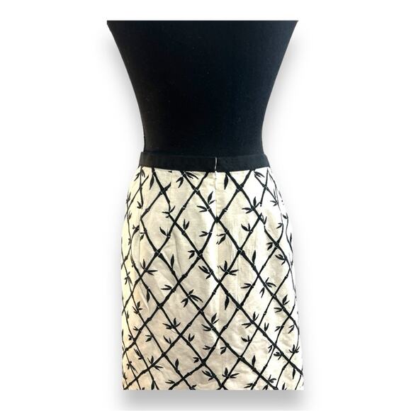 TALBOTS Vintage Ivory and Black Bamboo Embroidered A Line Skirt SZ 6 - Picture 10 of 11